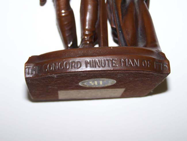 A Fine and Rare Pair of Antique Bookends circa 1930 depicting "The Minutemen of Concord 1775 — image 8